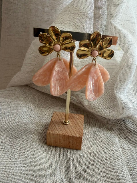 BOUCLES D'OREILLES DORÉE & ROSE PÂLE NACRÉ