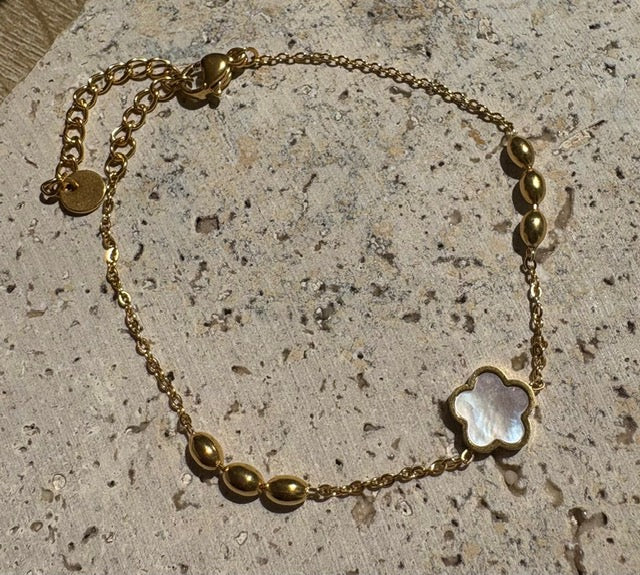BRACELET DORÉ PERLES OVALES